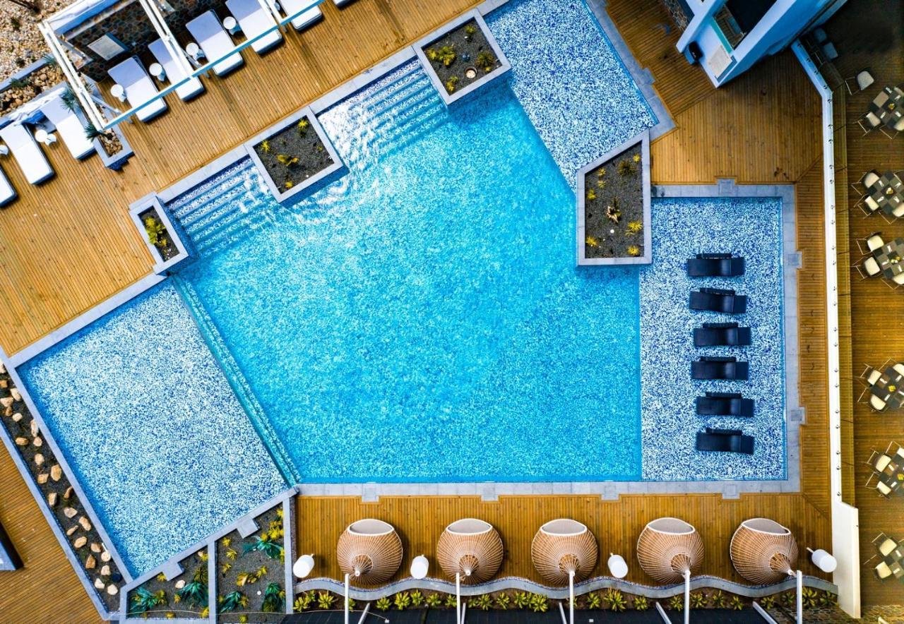 Loloata Island Resort Exterior photo