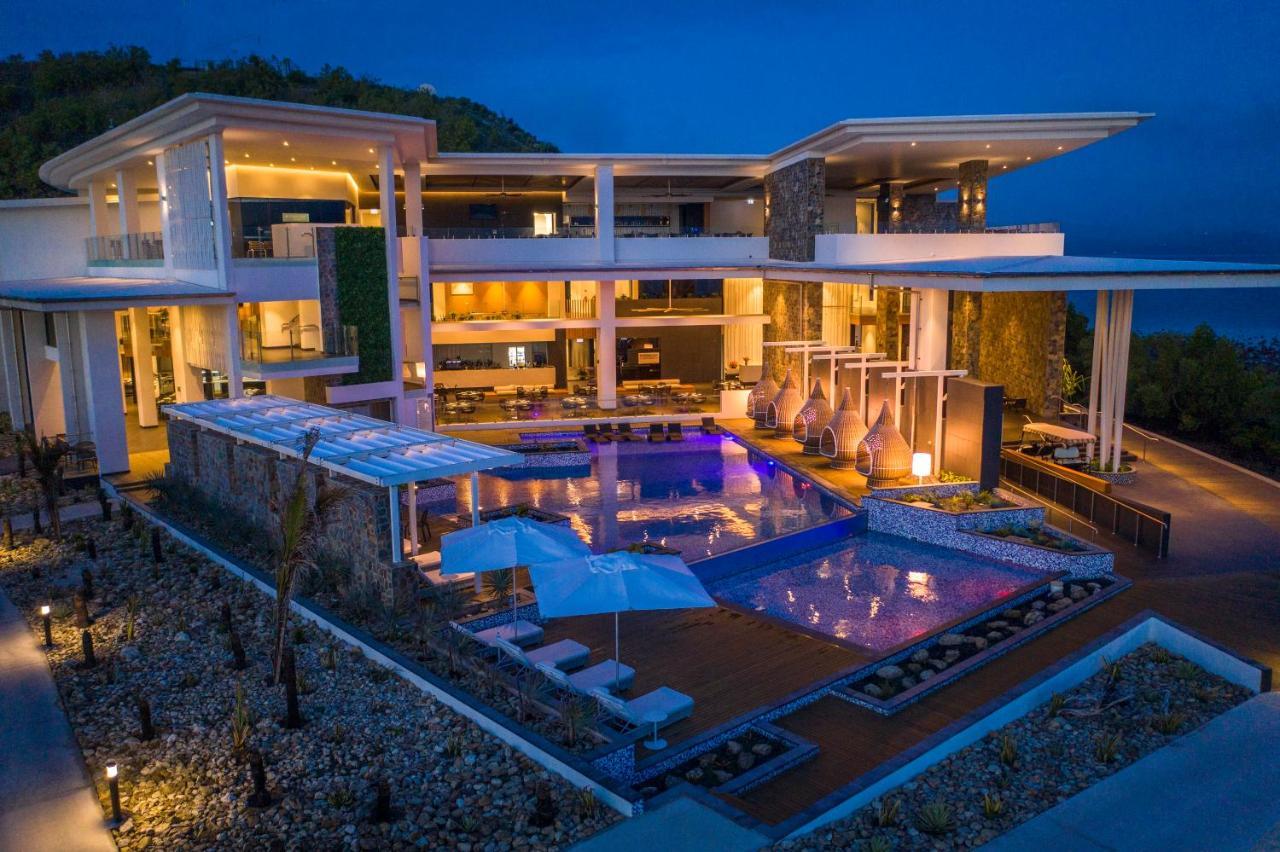 Loloata Island Resort Exterior photo